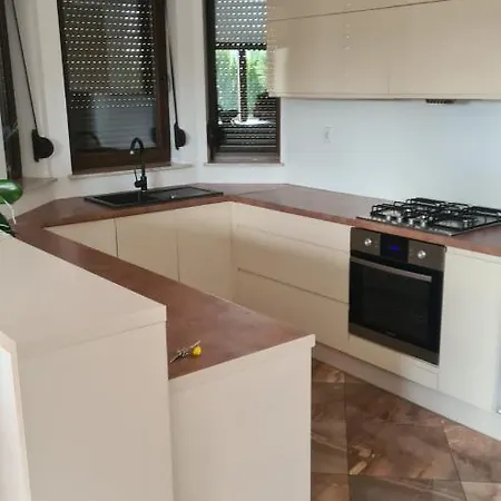 Dom Pod Wroclawiem19 Lägenhet